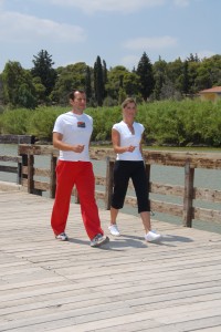 dynamic walking το ζωηρό περπάτημα είναι καλή άσκηση για να είστε σε φόρμα