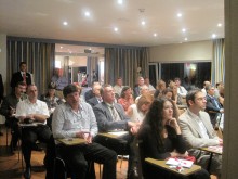 πολλοί ευρωπαίοι ιατροί ειδικοί στις ορθώσεις σπονδυλικής στήλης παρακολούθησαν το συνέδριο